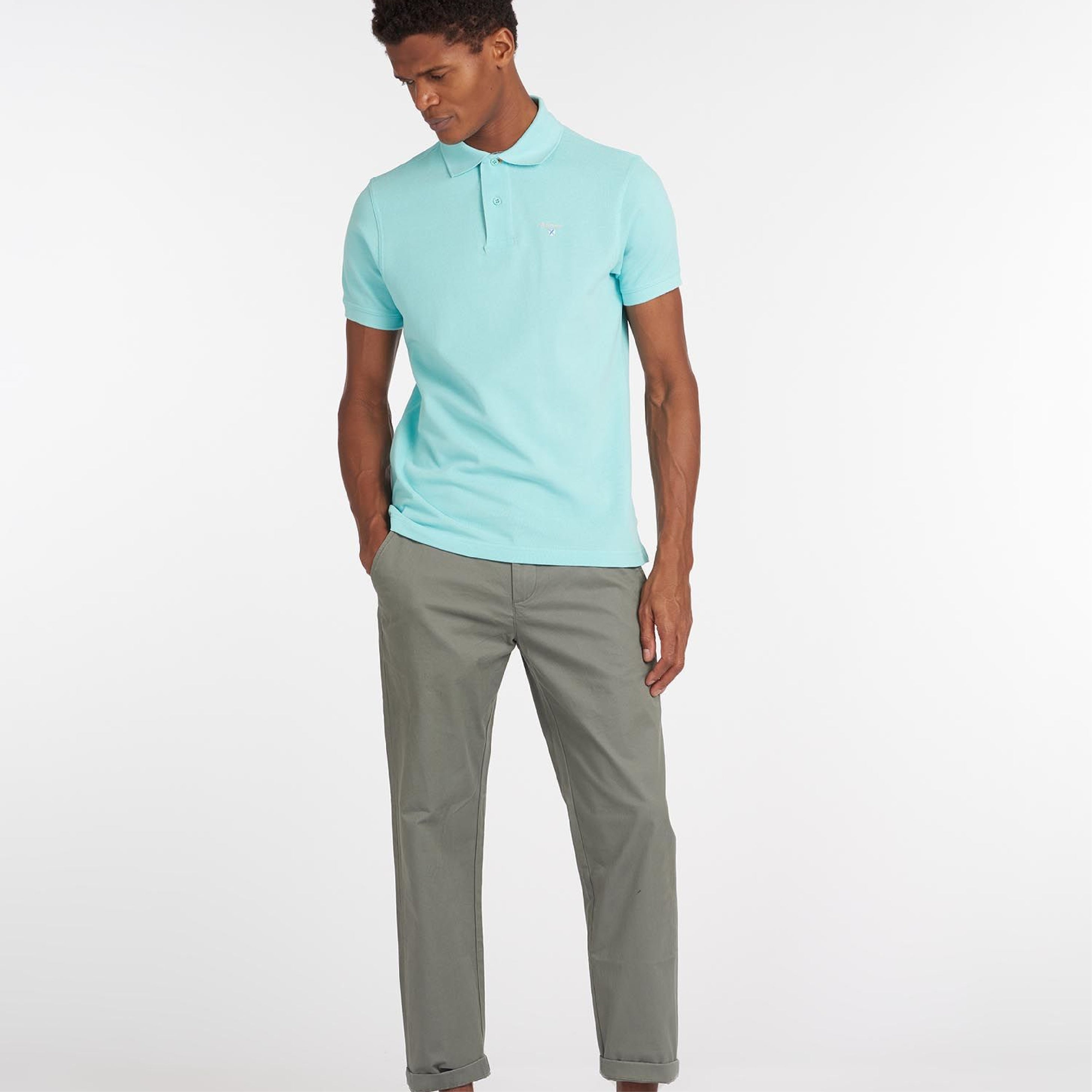 Barbour Neus Ess Chino Olive#Color_Olive